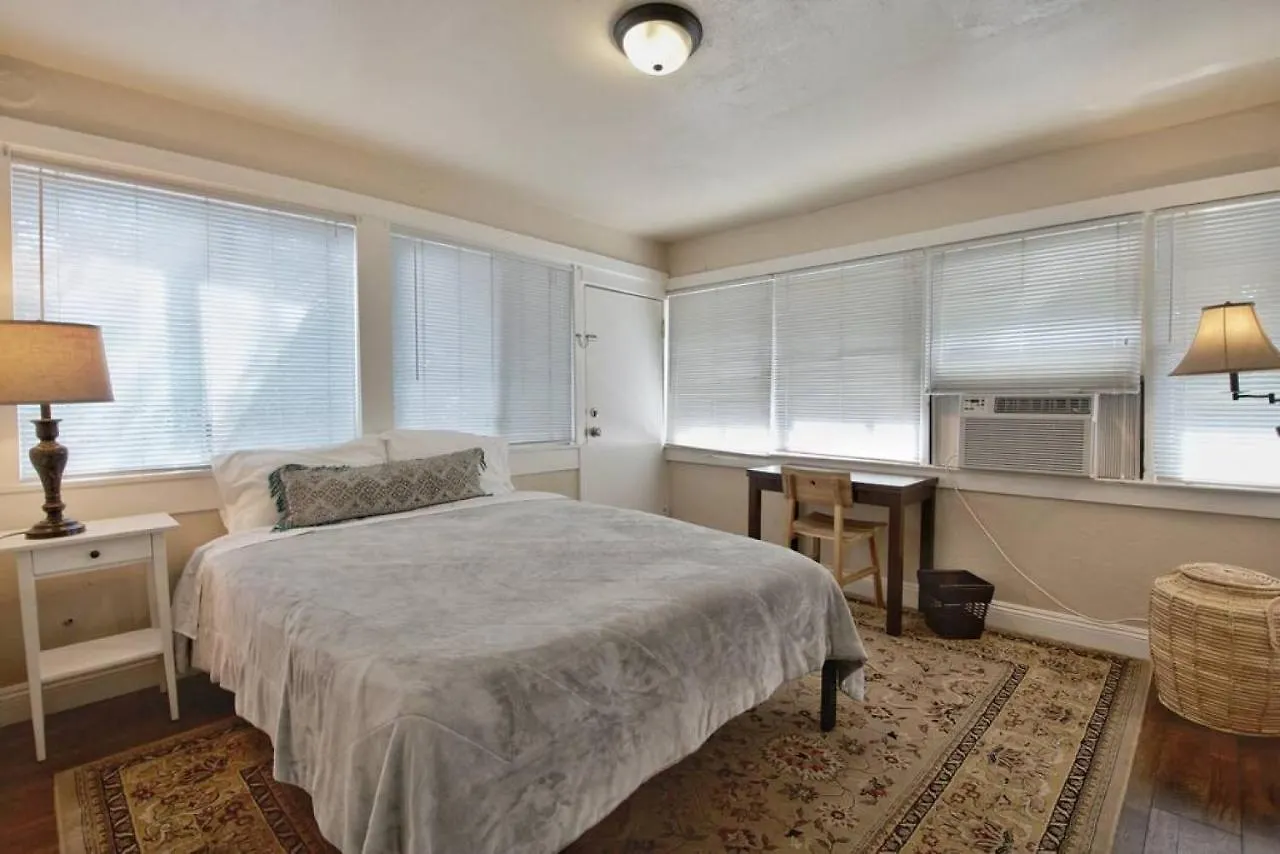 Historic Charm With Parking In Center Of Midtown Daire Sacramento ABD